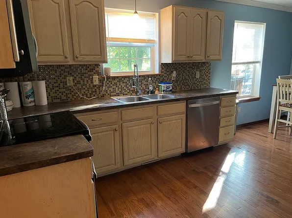 134 Durham Ct, Bushkill, PA 18324