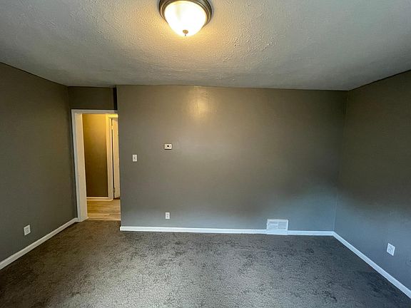 2nd image of 3405 W 94th St