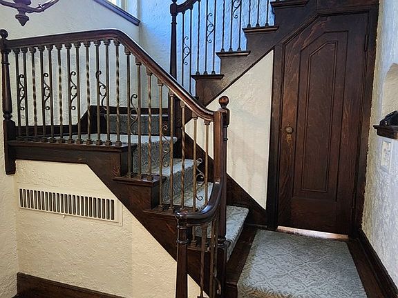 2nd image of 65 Pinecrest St