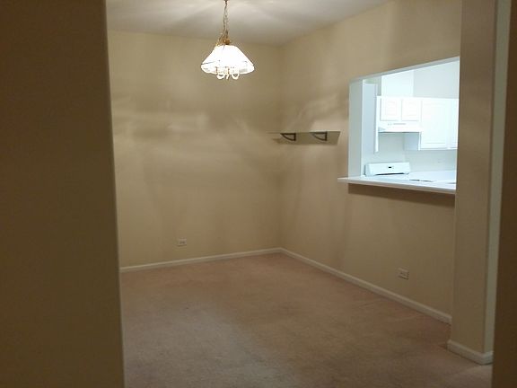 3rd image of 1084 Mayfield Dr