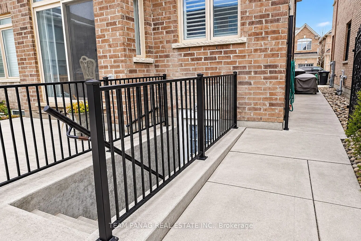 2 bed, $1,800 — Photo 2