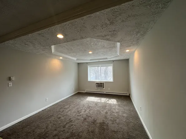 10 Kendall Ave APT 10, Framingham, MA 01702