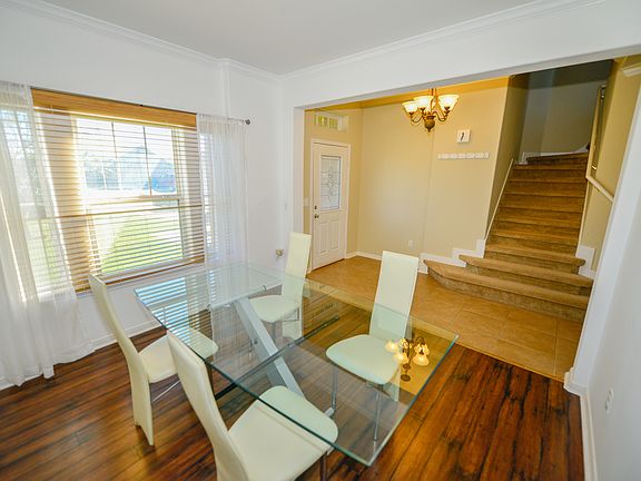 3rd image of 310 San Mateo St