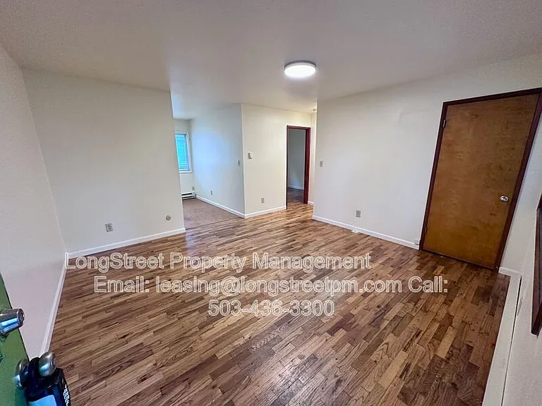 121 SE 30th Pl — Photo 8