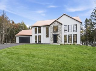 83 Canoe Cres, Hammonds Plains, NS B4B 2P6