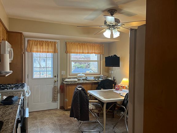 4th image of 7 Wolfe Ct