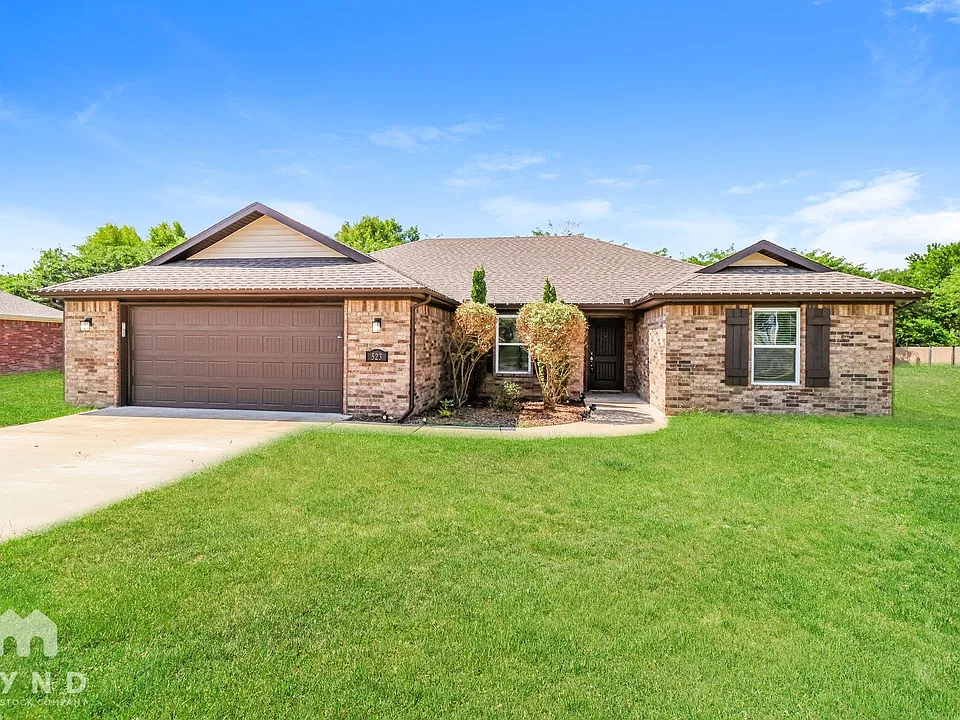 523 Eagle Dr