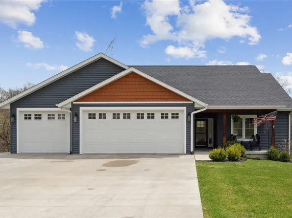 21418 Huntington Hills Dr, Anamosa, IA 52205