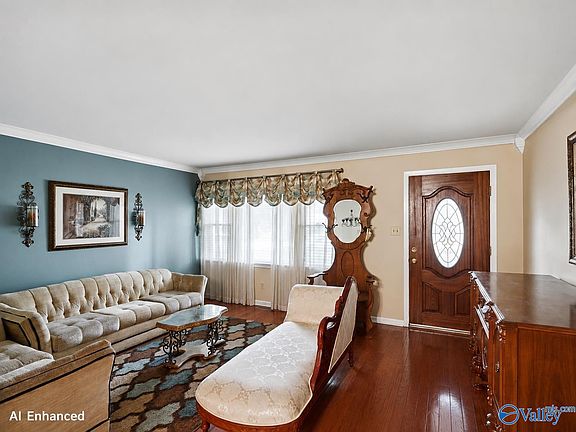 5th image of 127 Sanderson Rd