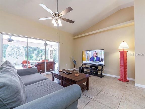 4th image of 8804 44th Avenue Dr W