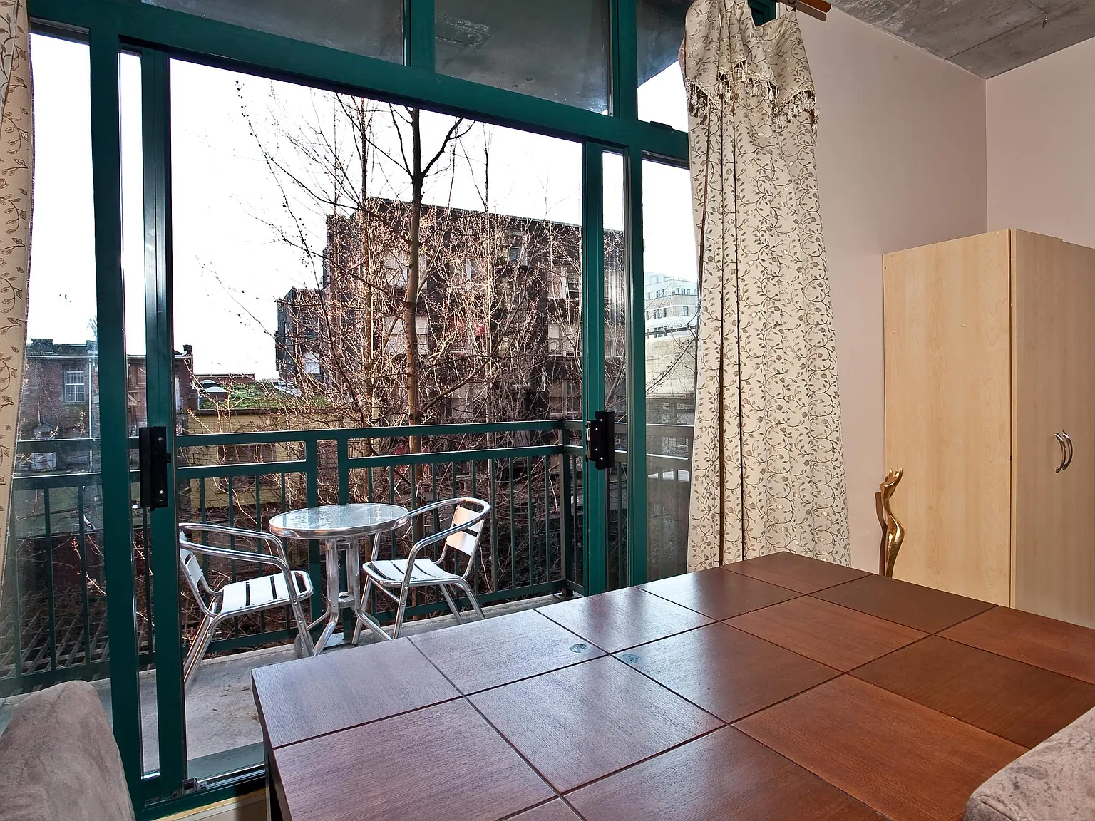 Studio, 411 sqft, $2,450 — Photo 4
