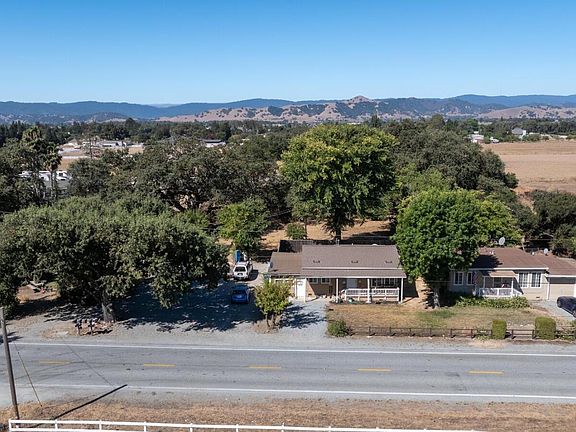 5th image of 11705 Foothill Ave