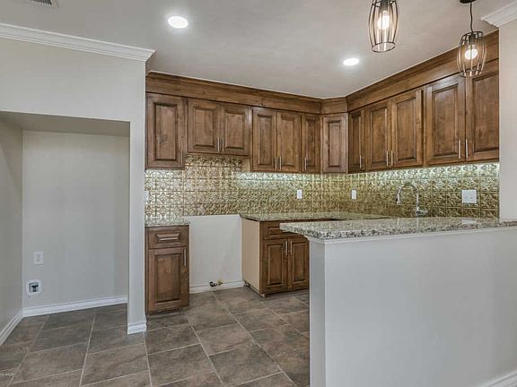 4th image of 3809 NE 26th Ave