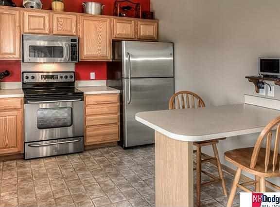 5th image of 18732 Borman St