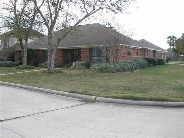 1st image of 4410 Carmel Cir
