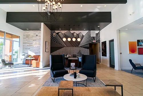 10x Living at Grandview Photo 1