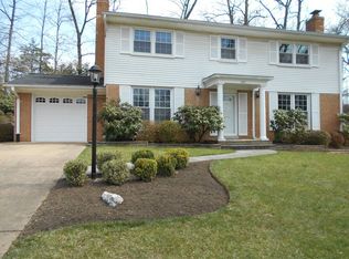 6705 Emporia Ct, Springfield, VA 22152