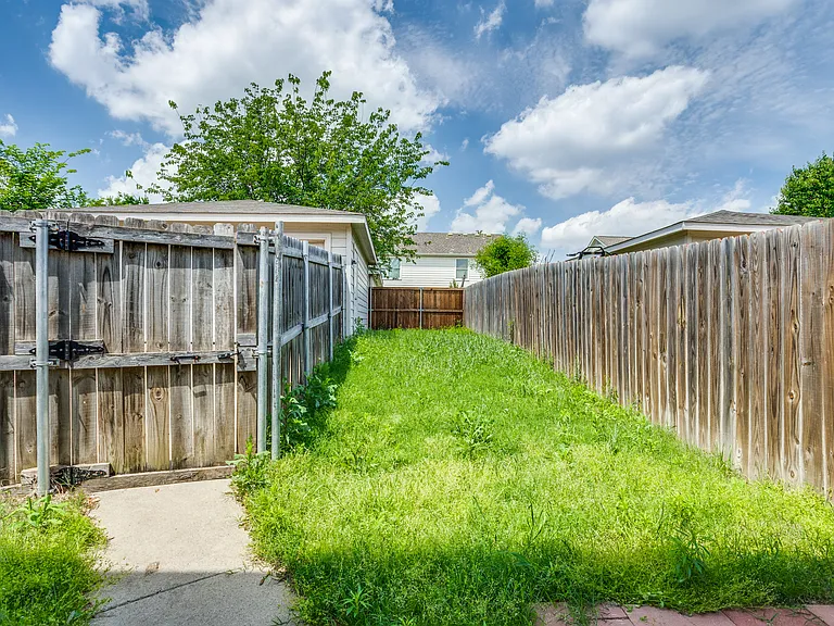2609 Van Buren Dr #0 — Photo 24