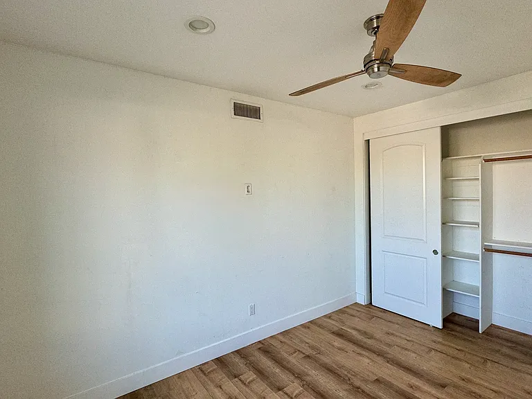 2214 Elden Ave #B — Photo 12