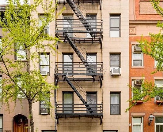 5th image of 415 W 46th St APT 5B