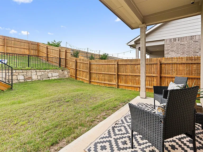 228 Brooklyn Dr — Photo 23