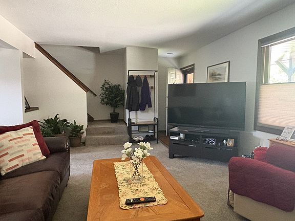 2nd image of 6927 S Juniper Dr
