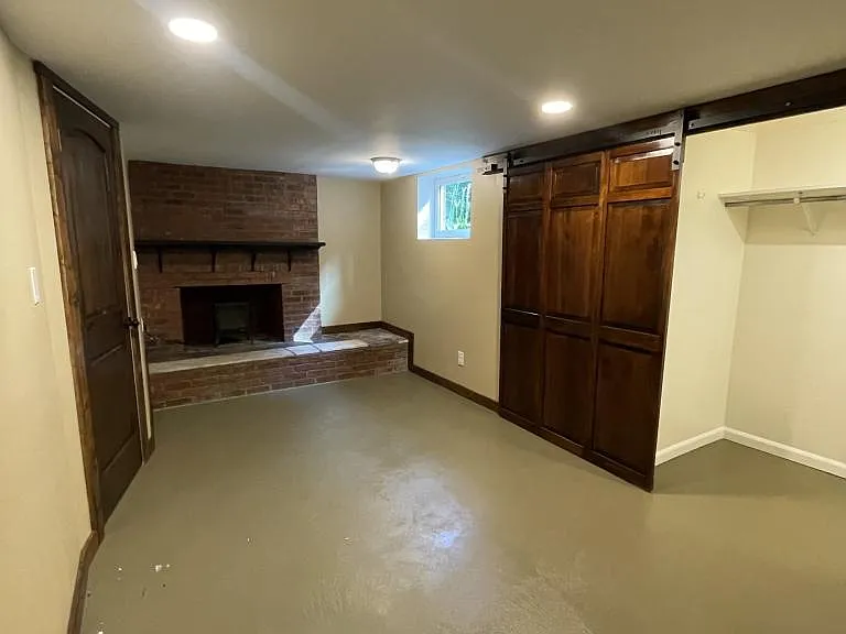 1031 Hudlin Gap Rd — Photo 14