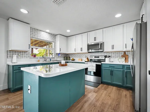 4003 CEDAR BLUFF Lane, Jacksonville, FL 32226