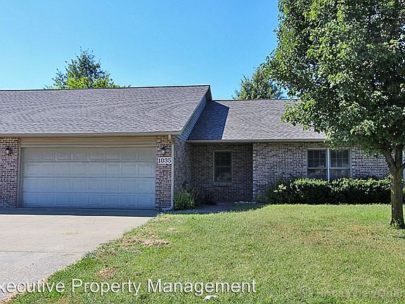 2nd image of 1035 Aaron Dr