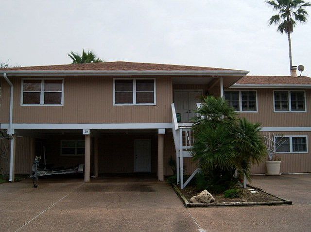 1st image of 28 Blue Heron Dr