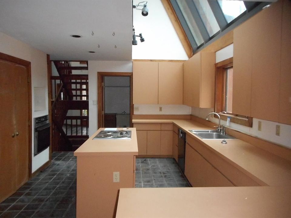 1st image of 6311 Blackhawk Ct