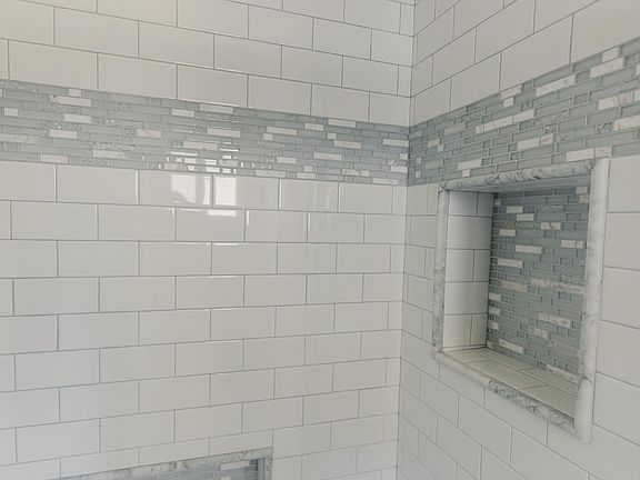 3rd image of 4548 32nd St Unit 1