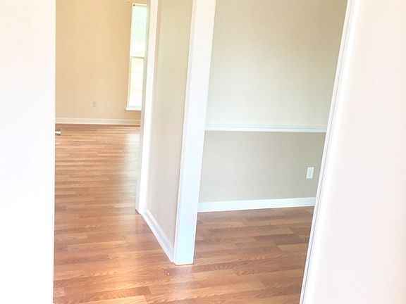 3rd image of 2214 Ramblewood Dr