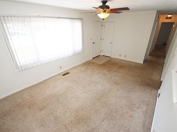4th image of 3091 Schell Dr