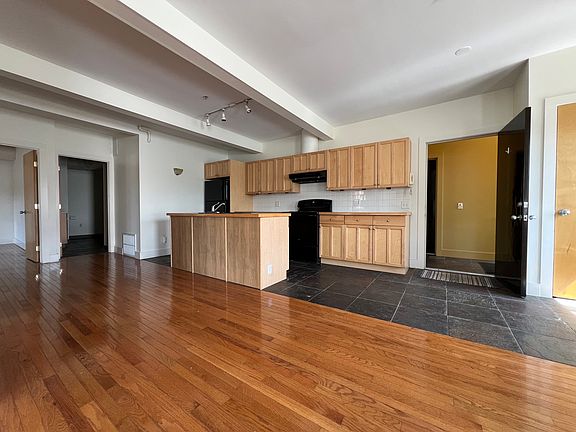2nd image of 224 S Main St #B