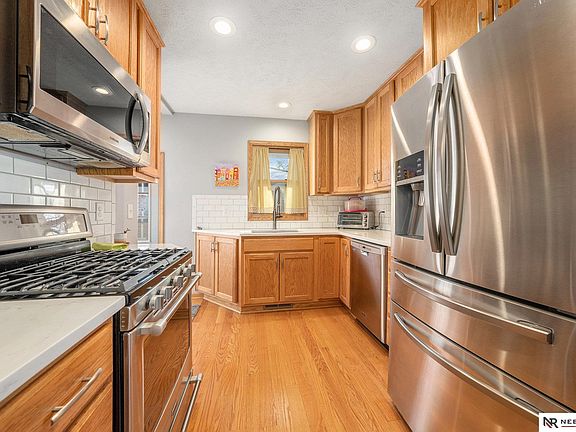 4th image of 2217 S 36th St