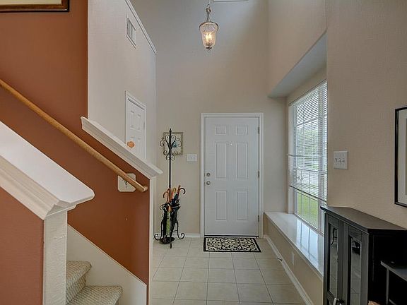 2nd image of 17218 Oakwood Chase Dr
