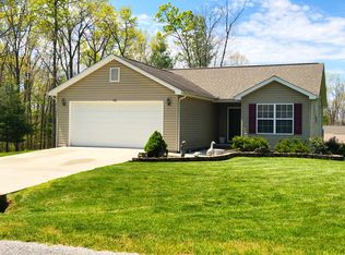 102 Peebles Rd, Crossville, TN 38558