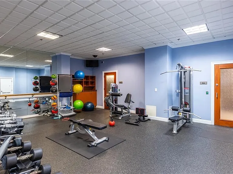 795 Hammond Dr #1111 — Photo 5