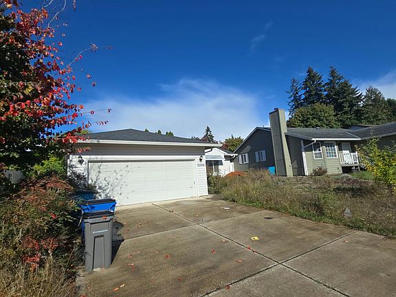 3rd image of 5200 NE 72nd Cir