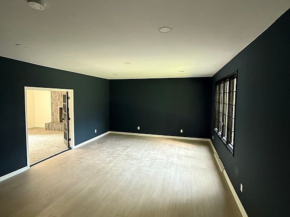 3rd image of 7811 Providence Cir
