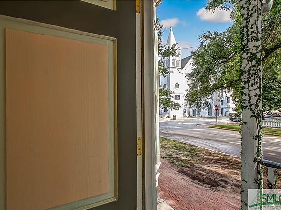 4th image of 304 W Park Ave