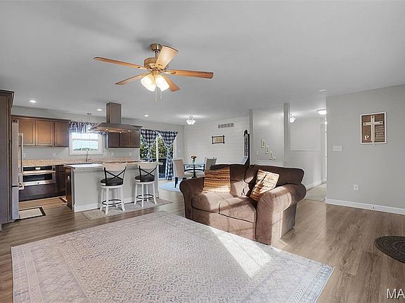 4th image of 705 Olivia Ct