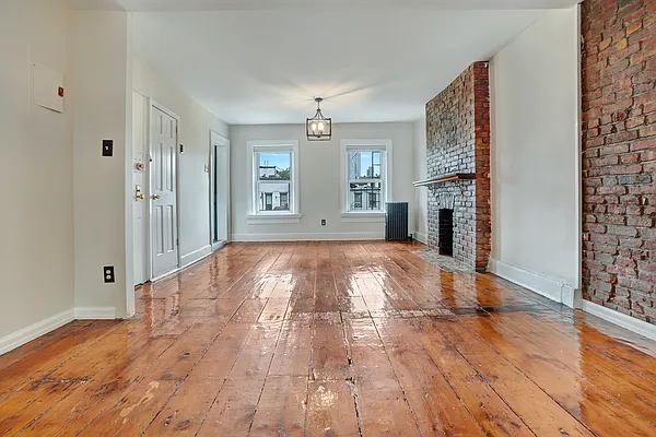 Rented by Twyford Real Estate | media 5