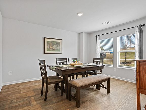 5th image of 202 Rushing Waters Dr