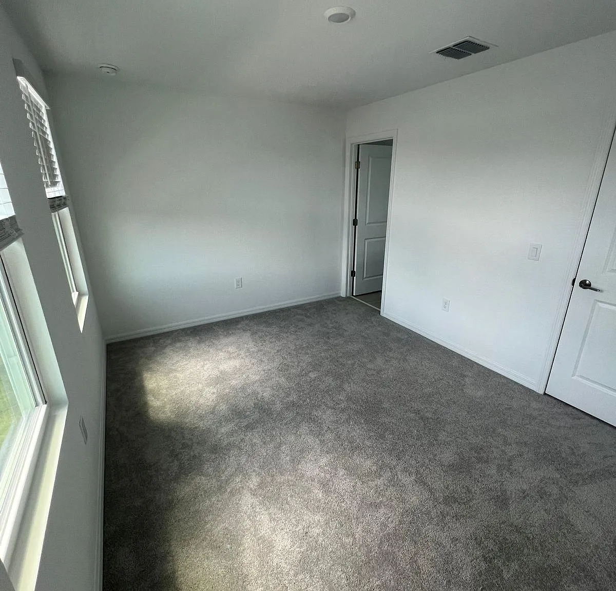 2 bed, 2.5 bath, 1255 sqft, $1,750 — Photo 4