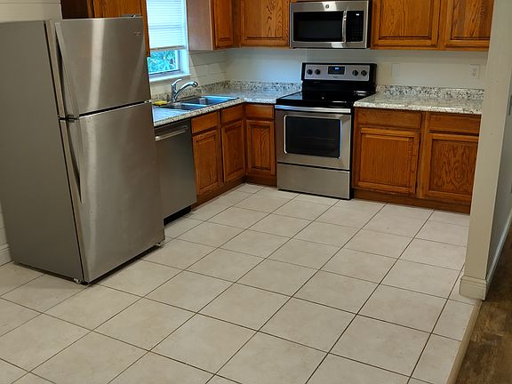 5th image of 2305 86th Ave