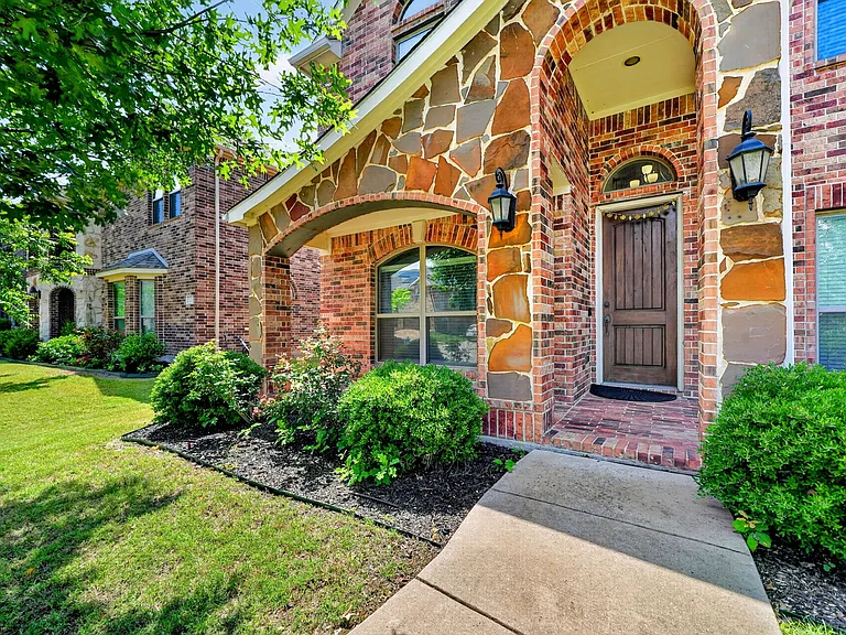 12305 Belmeade Dr — Photo 4