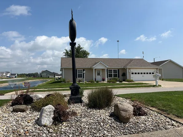 72 Cobblestone Blvd, Gas City, IN 46933