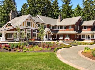 10215 Affirmed Ln NE, Bainbridge Island, WA 98110